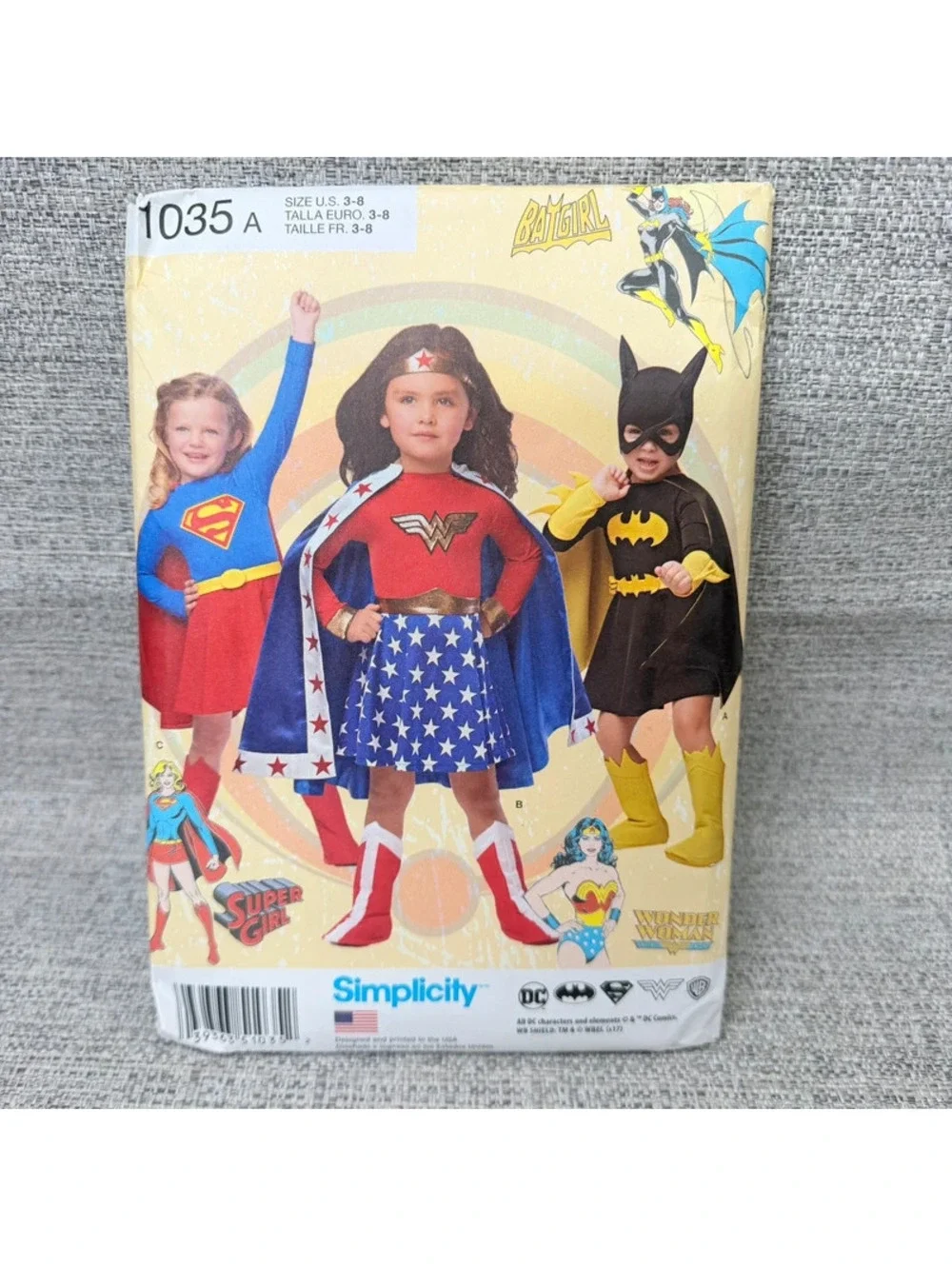 Simplicity 1035 DC Supergirl Wonder Woman Batgirl Costume Pattern Girl 3-8 Uncut